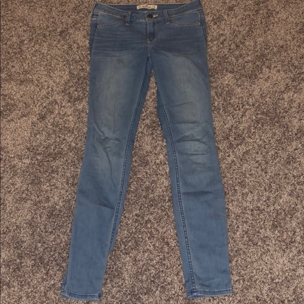 Mid-rise jeans
